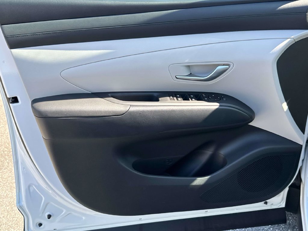 New 2026 Hyundai Tucson SEL FWD image 12