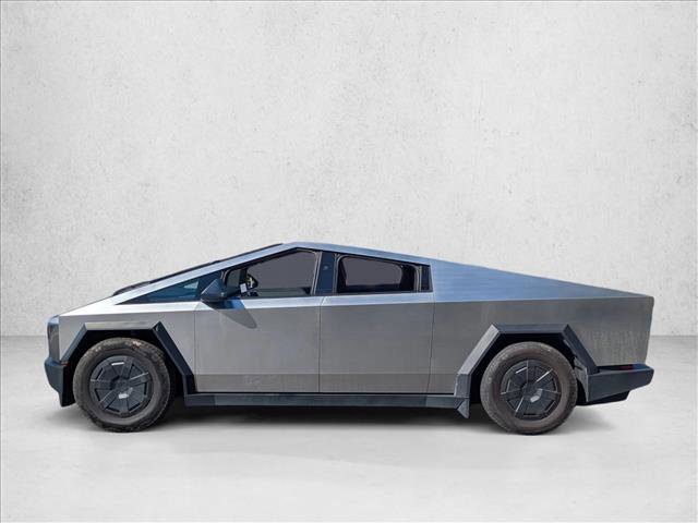 Used 2024 Tesla Cybertruck AWD Crew Cab image 8