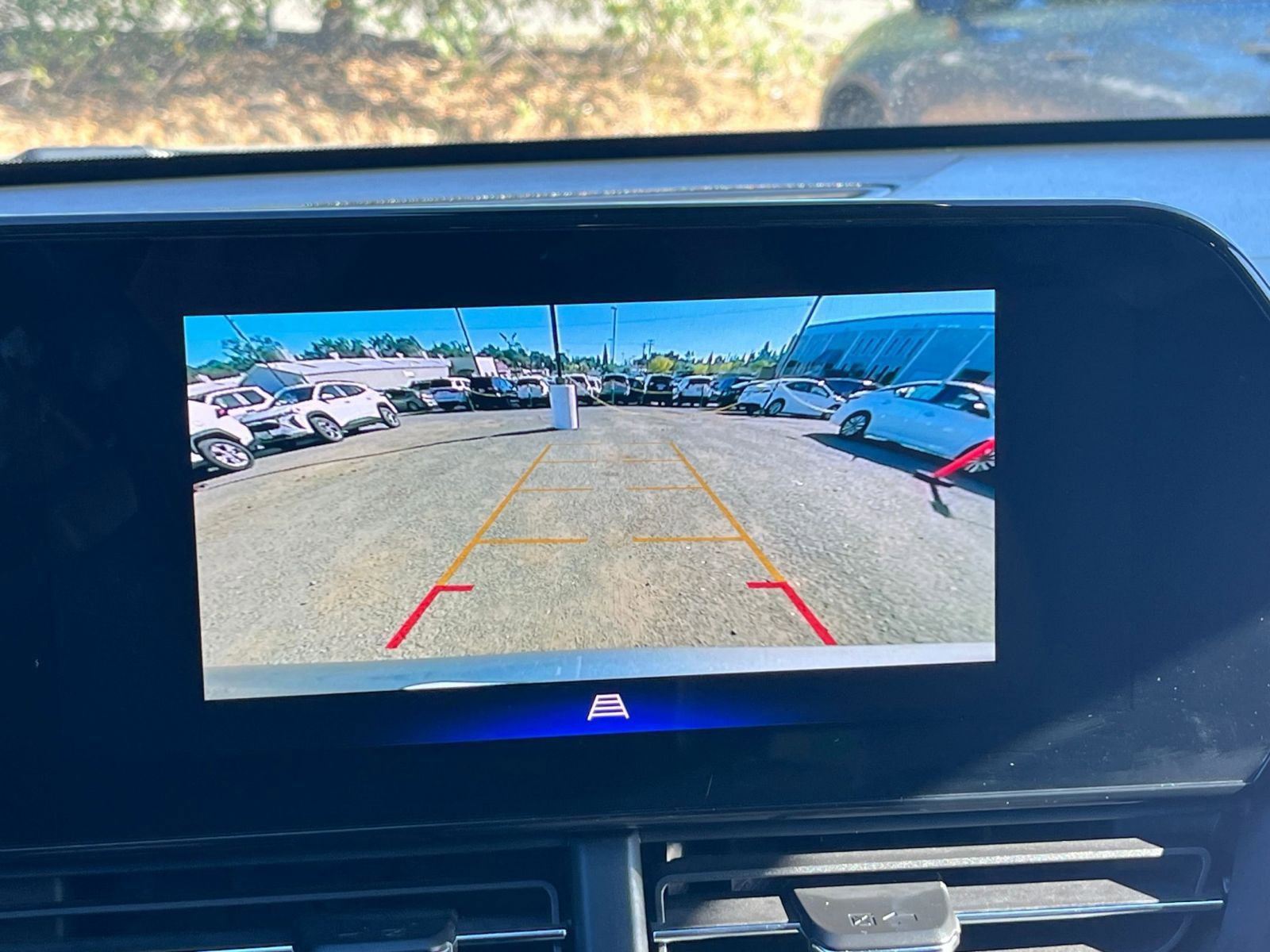 Used 2025 Chevrolet Trax LT image 17