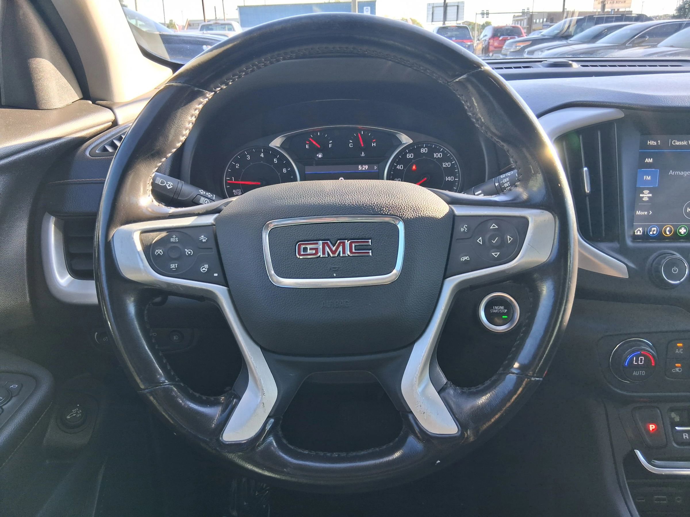 Used 2021 GMC Terrain SLT image 17