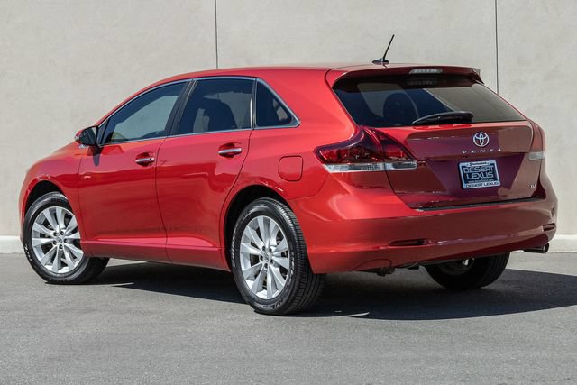 Used 2013 Toyota Venza XLE FWD video 3
