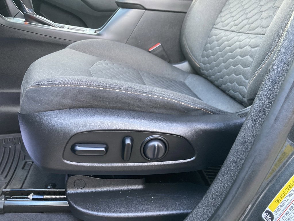 Used 2019 Chevrolet Equinox LT image 10