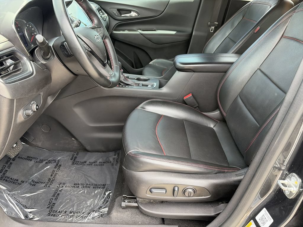 Used 2023 Chevrolet Equinox RS w/ RS Leather Package FWD image 28