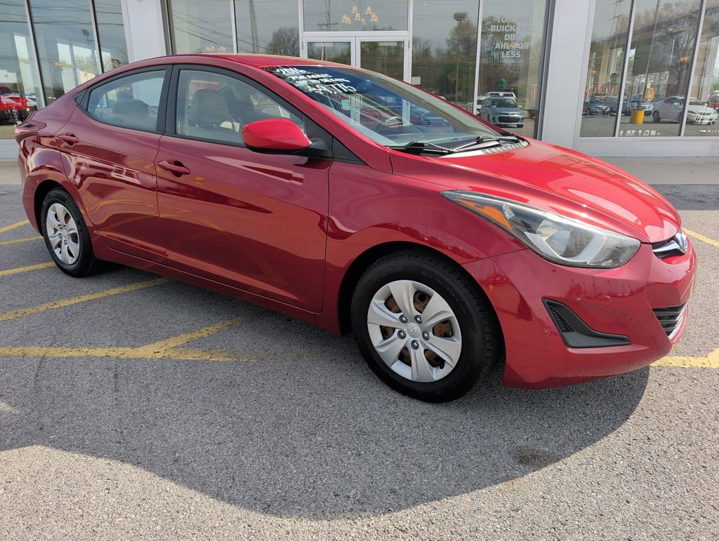 Used 2016 Hyundai Elantra SE FWD image 1