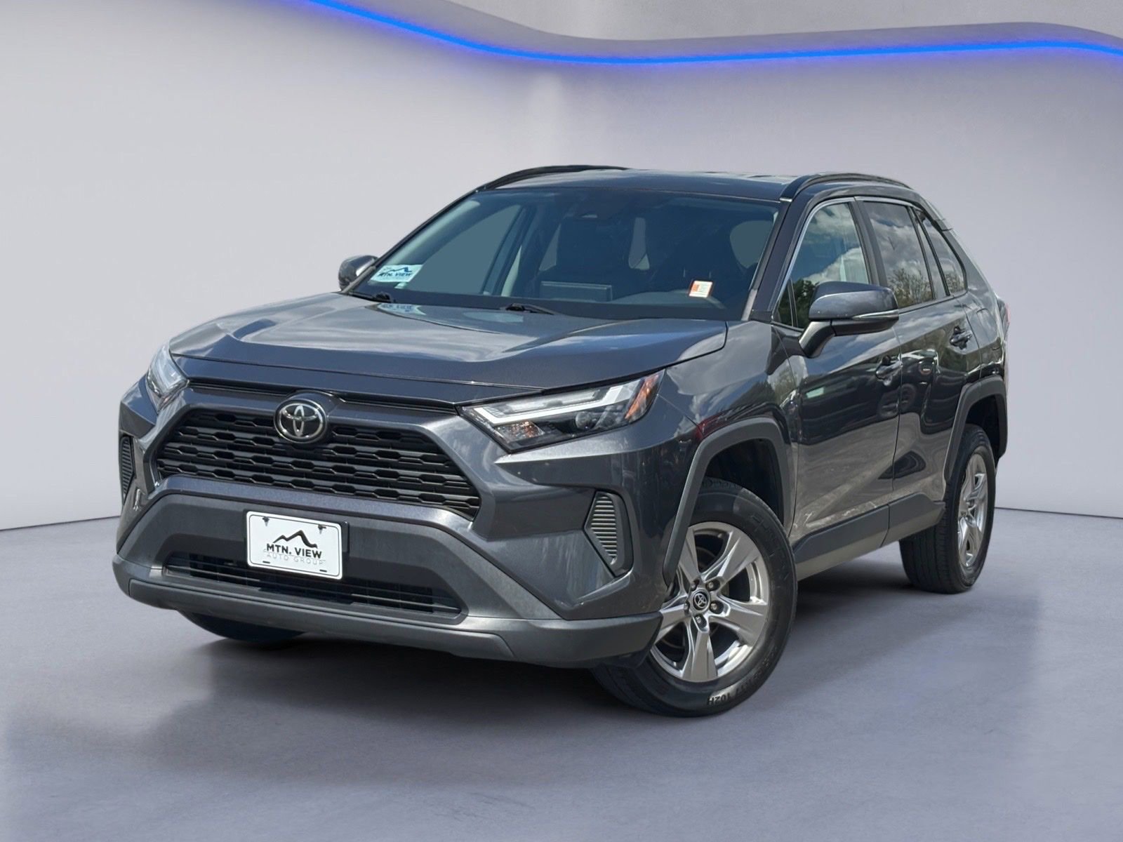Used 2022 Toyota RAV4 XLE video 2