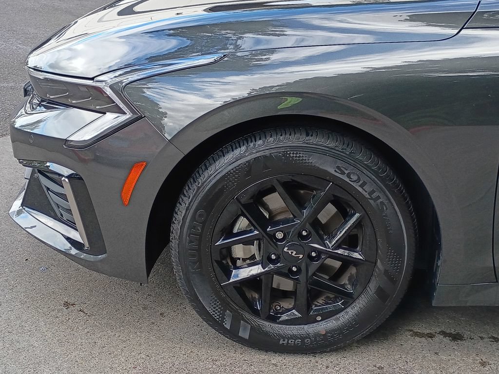 Used 2025 Kia K5 LXS FWD image 8