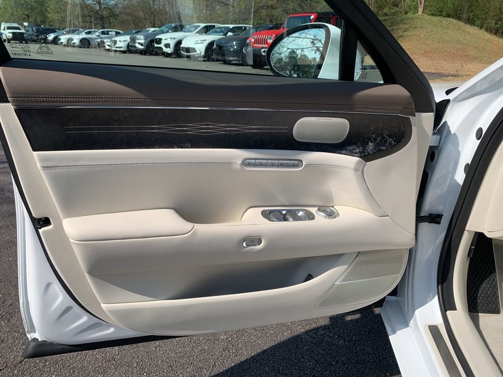 Used 2025 Genesis G90 3.5T image 5