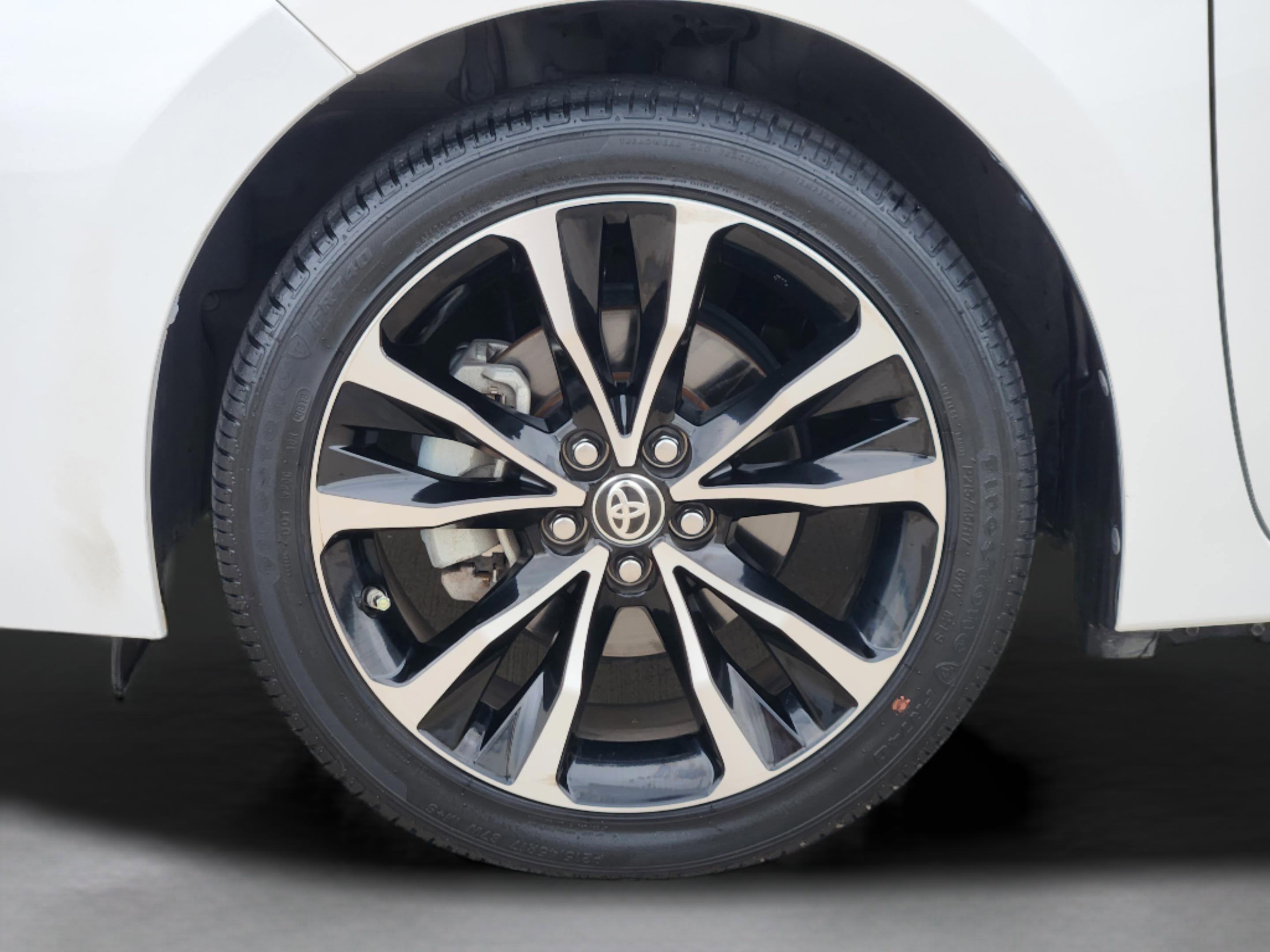 Used 2019 Toyota Corolla SE image 25