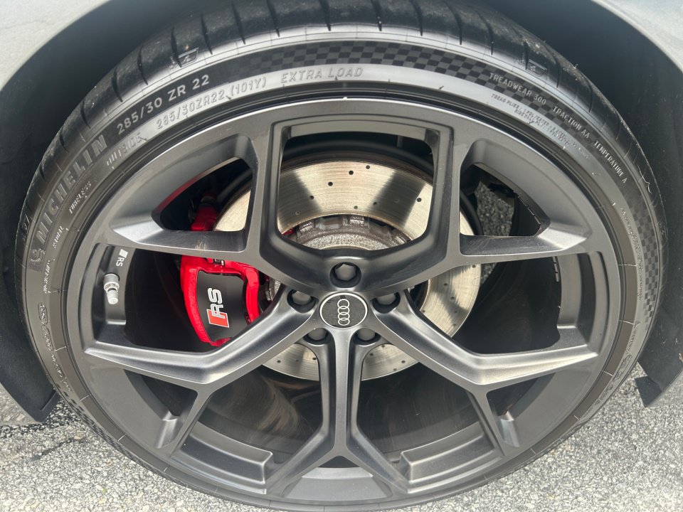 Certified 2024 Audi RS 6 performance AWD/4WD image 22