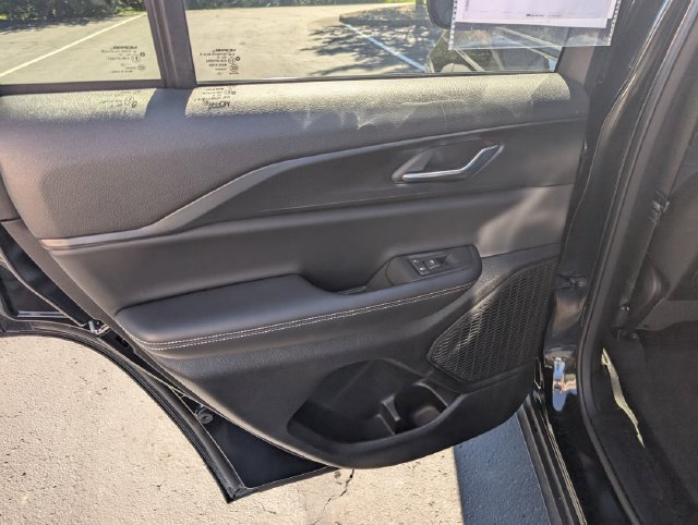 Used 2025 Jeep Grand Cherokee Laredo X AWD/4WD image 14