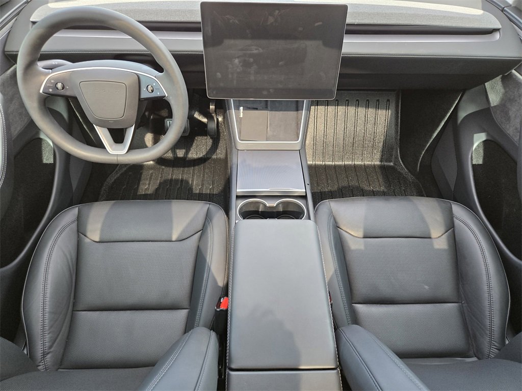 Used 2026 Tesla Model Y Long Range image 5