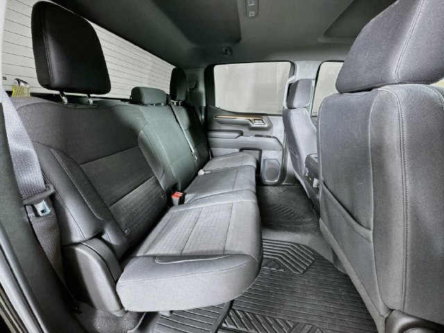Used 2024 Chevrolet Silverado 1500 LT Trail Boss AWD/4WD image 27