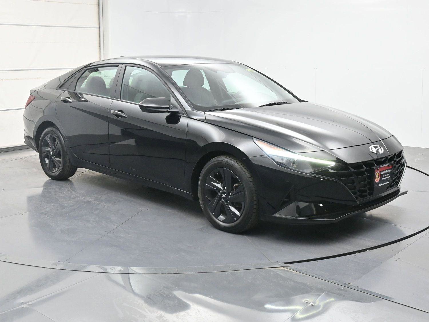 Used 2022 Hyundai Elantra SEL w/ Convenience Package FWD image 23