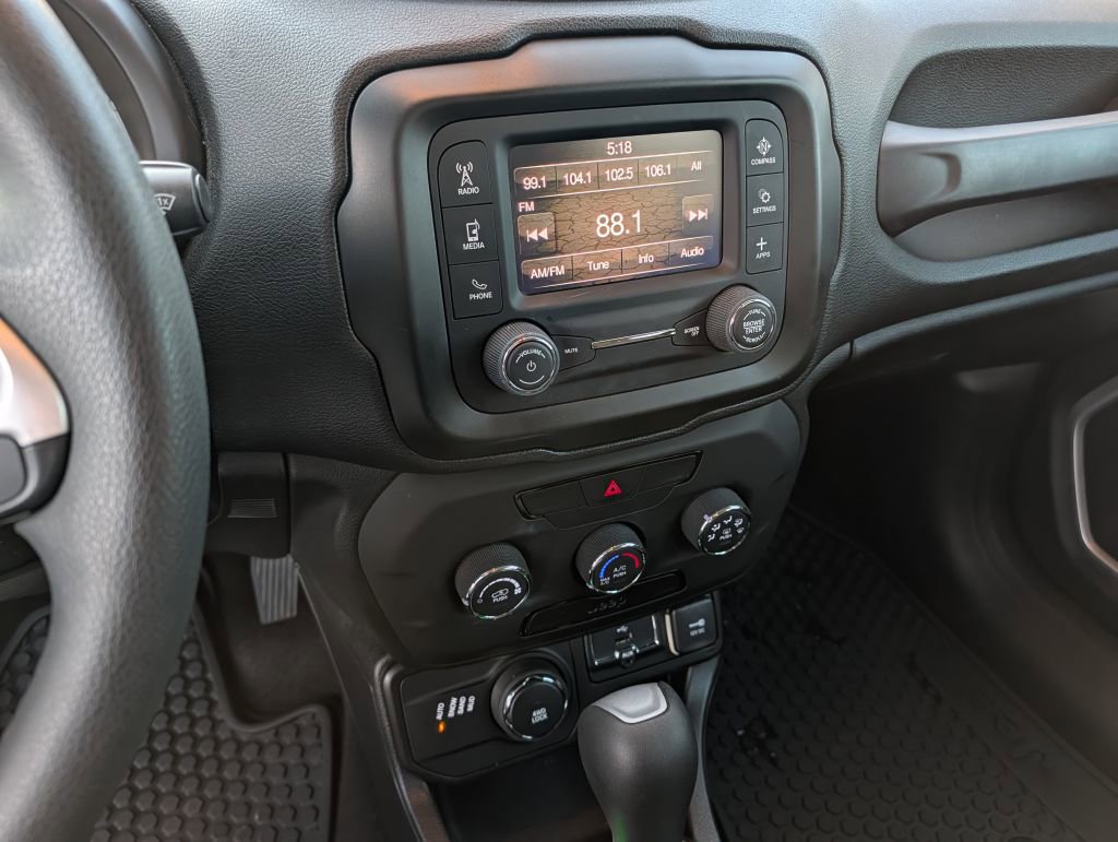 Used 2018 Jeep Renegade Sport w/ Power & Air Group image 14