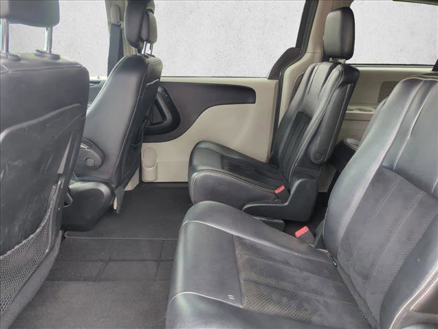 Used 2018 Dodge Grand Caravan SXT image 12