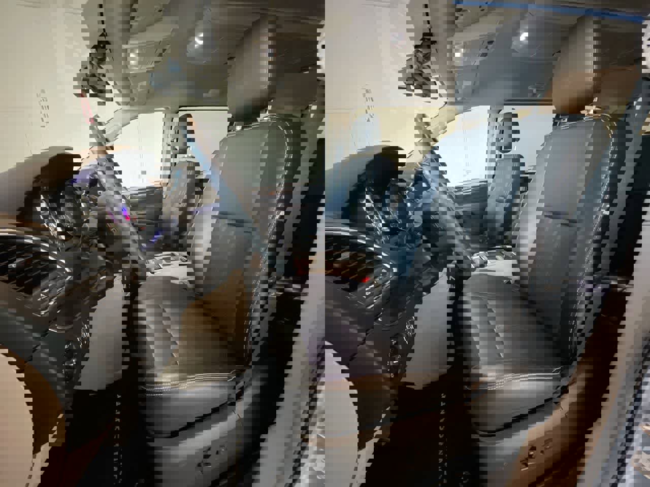 Used 2012 Chrysler Town & Country Touring-L w/ Entertainment Group #2 image 11