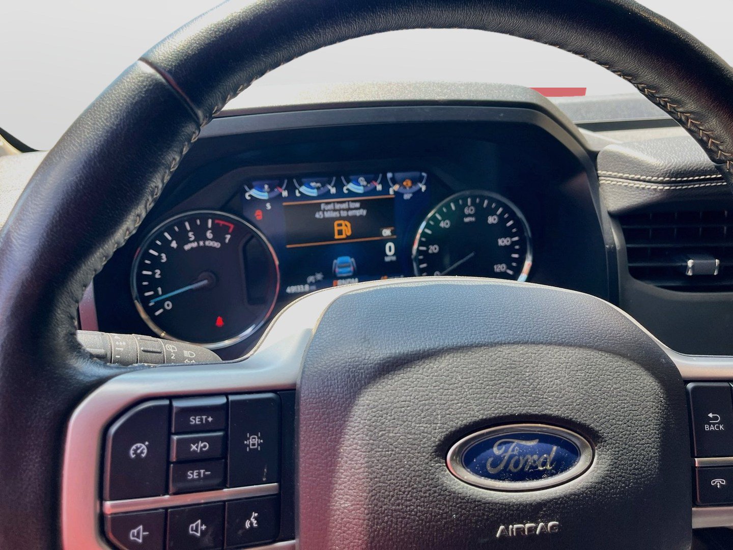 Used 2024 Ford Expedition XLT RWD image 12