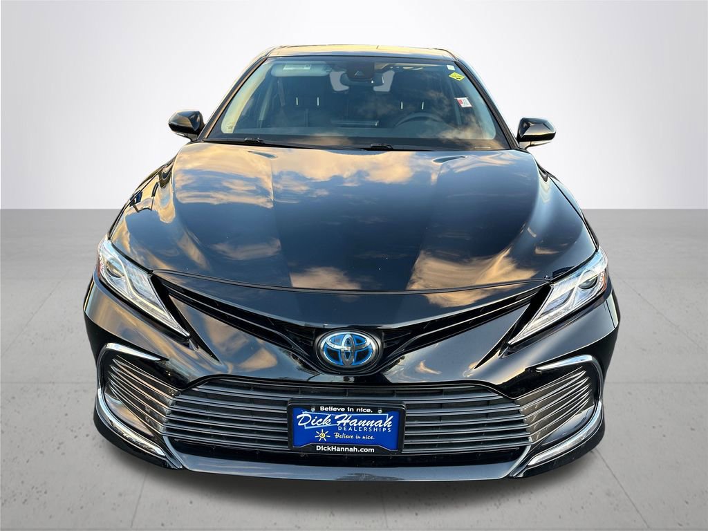 Certified 2022 Toyota Camry XLE image 3