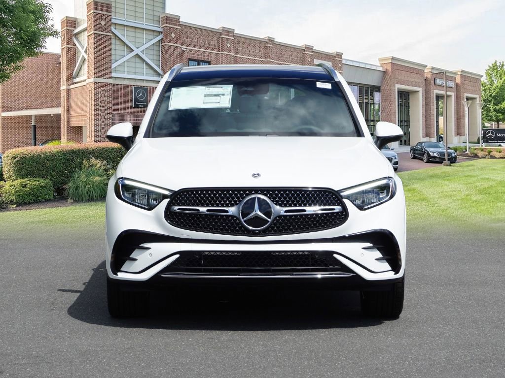 Certified 2025 Mercedes-Benz GLC 300 4MATIC image 2
