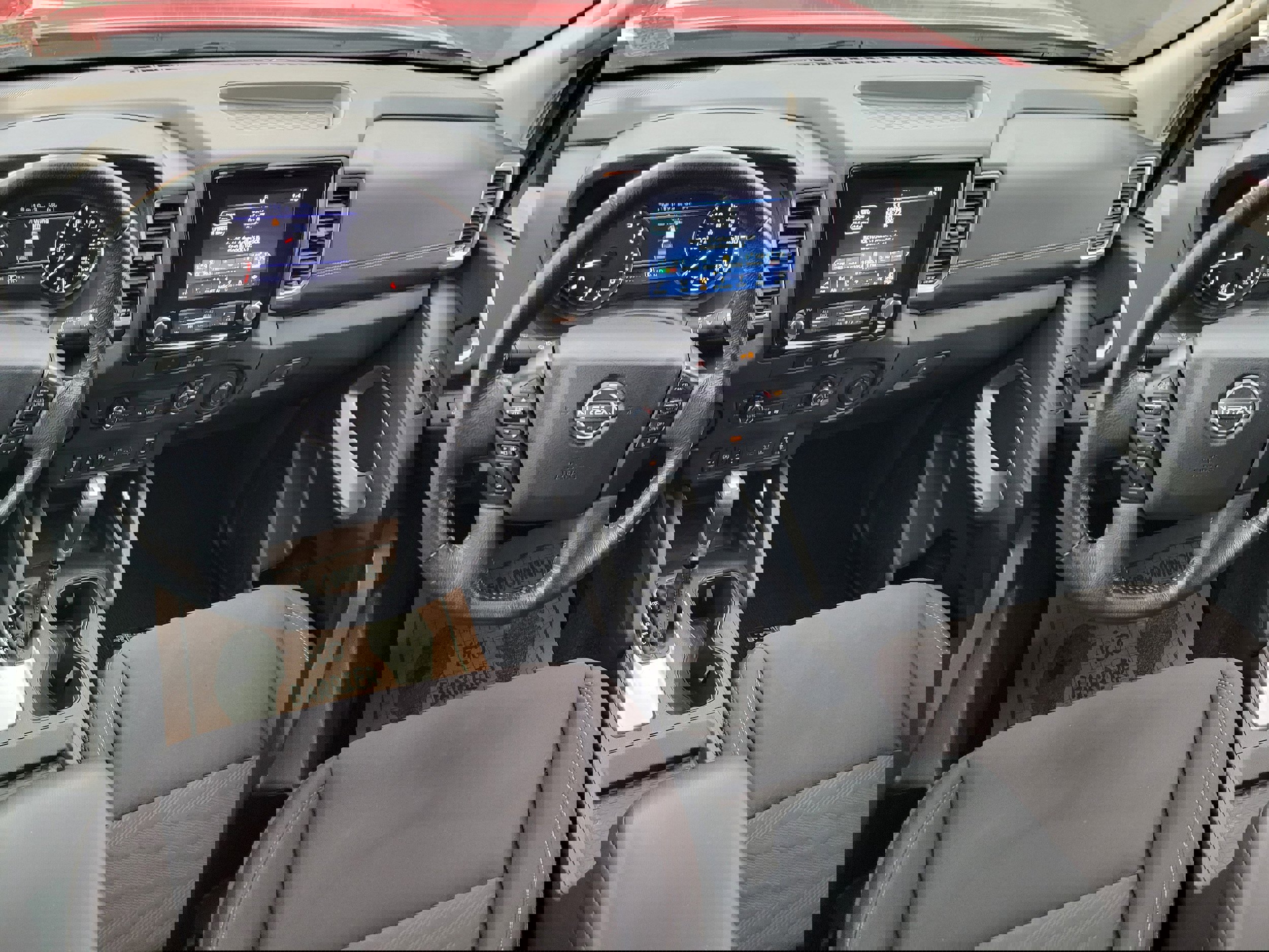 Used 2022 Nissan Frontier SV image 14