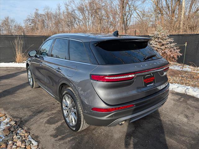 Certified 2022 Lincoln Corsair AWD w/ Premium Package image 3