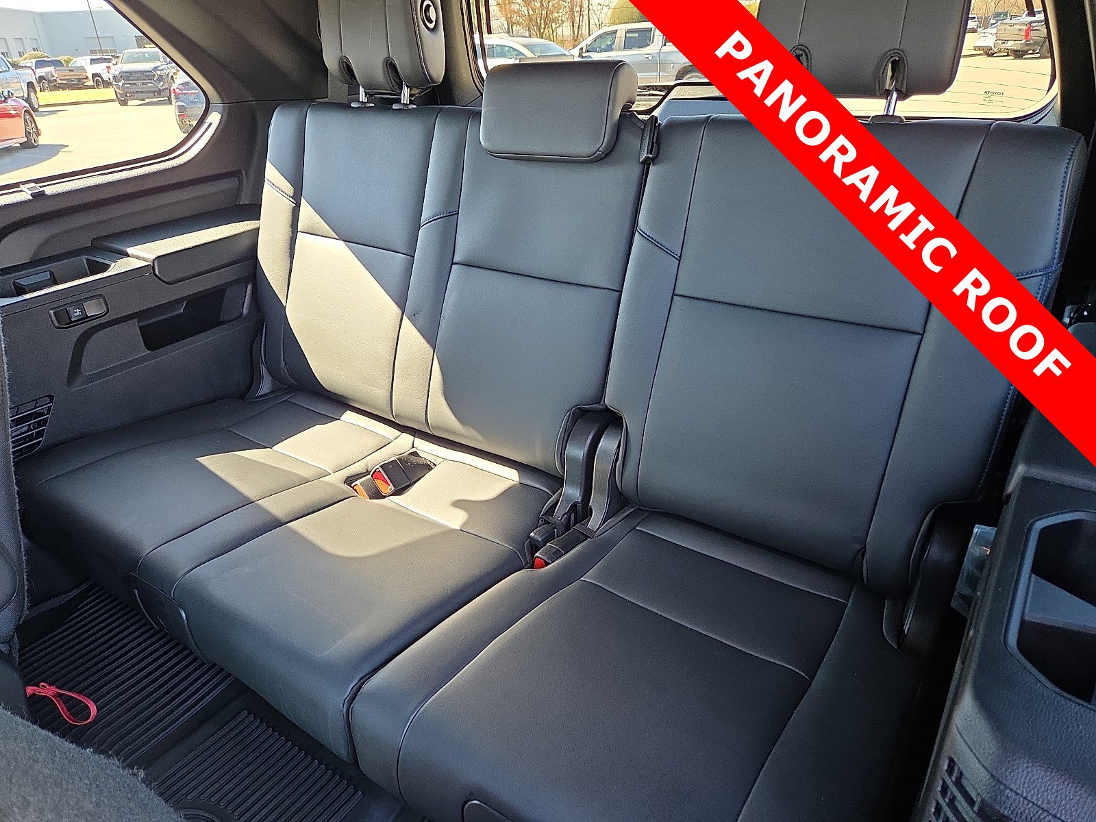 Used 2024 Toyota Sequoia Platinum image 10