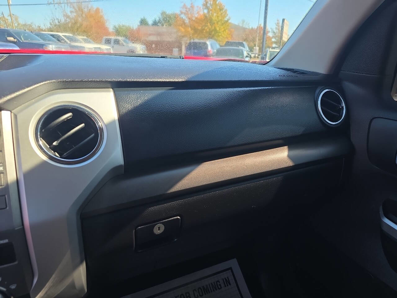 Used 2015 Toyota Tundra SR5 w/ TRD Off Road Package image 33