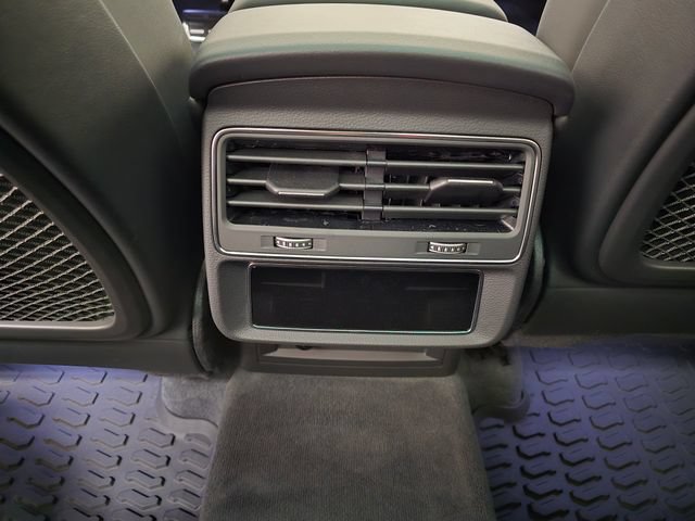 New 2026 Audi SQ7 Prestige AWD/4WD image 36