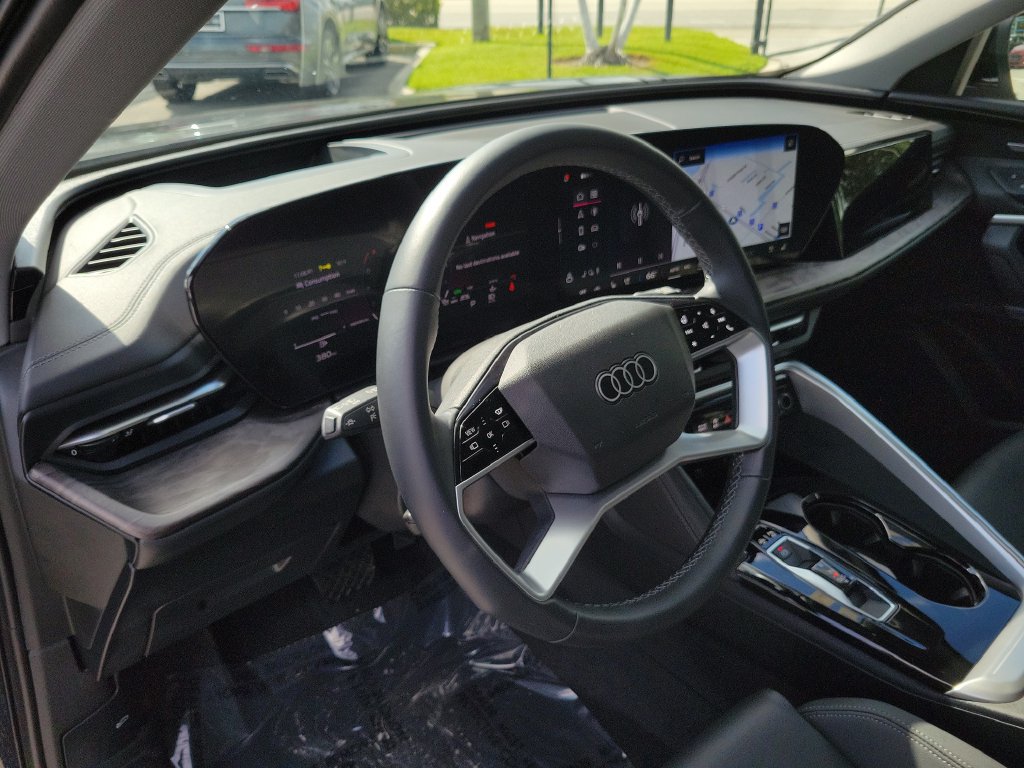 Certified 2025 Audi Q5 Premium Plus AWD/4WD image 7