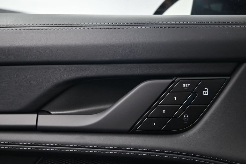 New 2026 Porsche Taycan RWD image 18