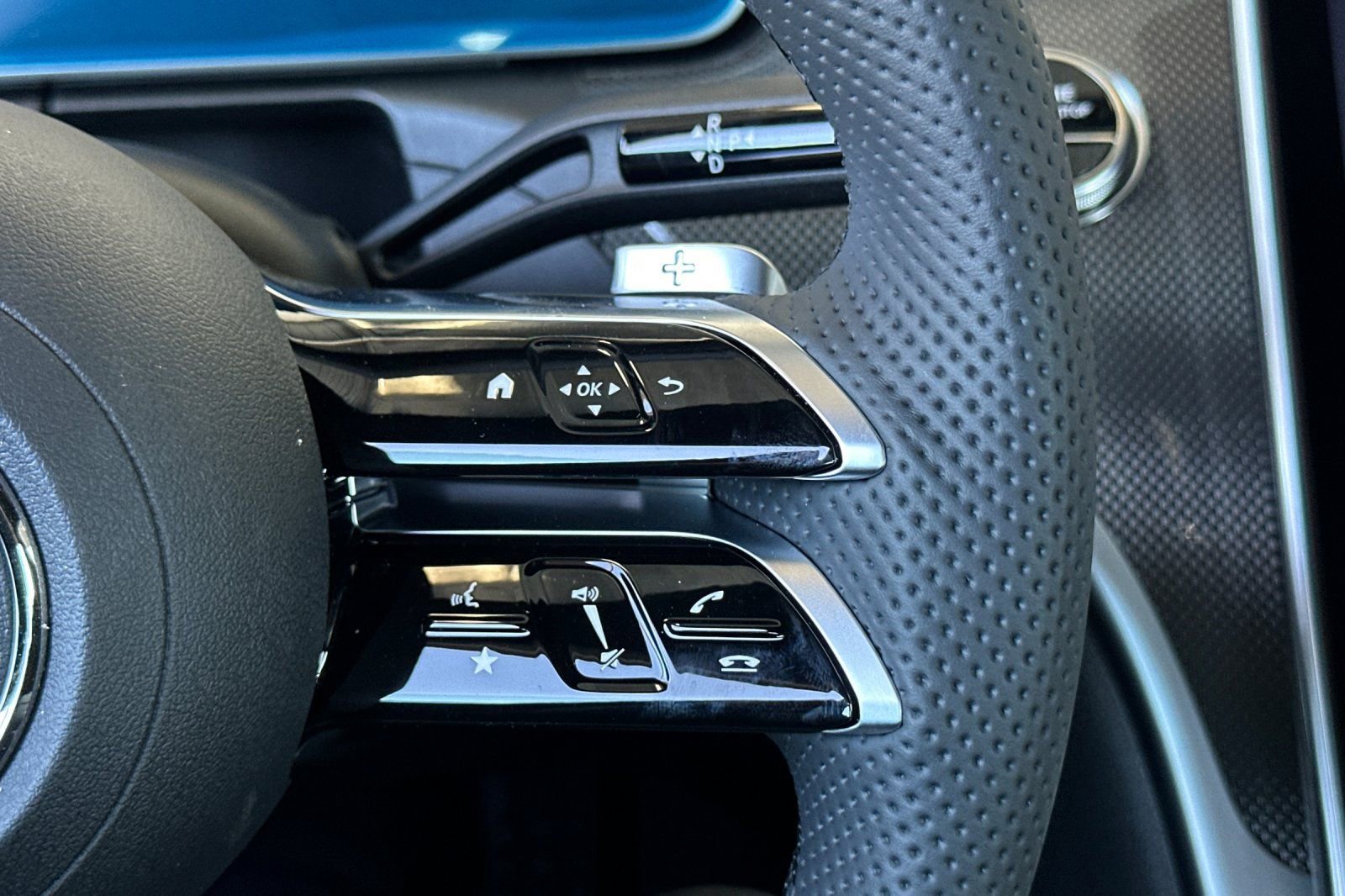 New 2025 Mercedes-Benz C 300 4MATIC Sedan image 27