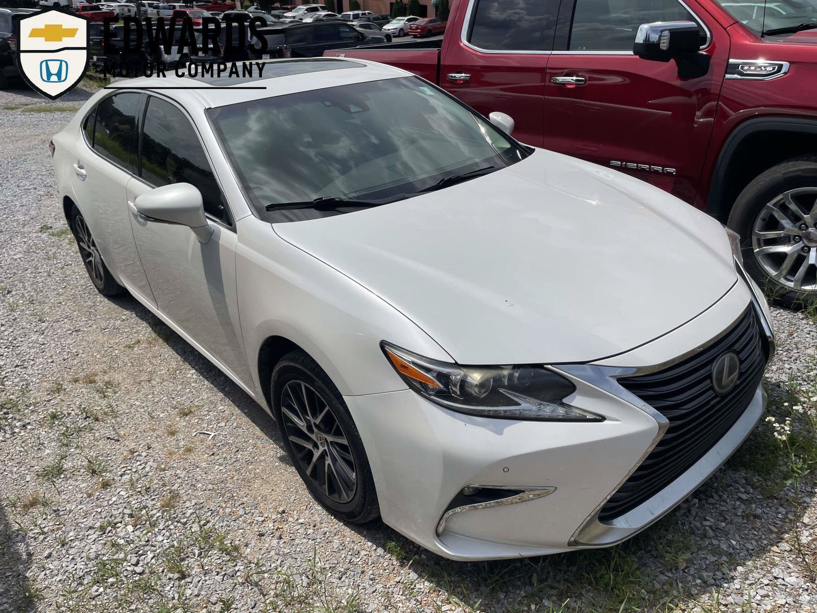 Used 2016 Lexus ES 350 w/ Luxury Package w/Wood Trim FWD image 1