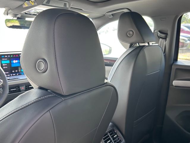 New 2026 Volkswagen Tiguan SE R-Line FWD image 20