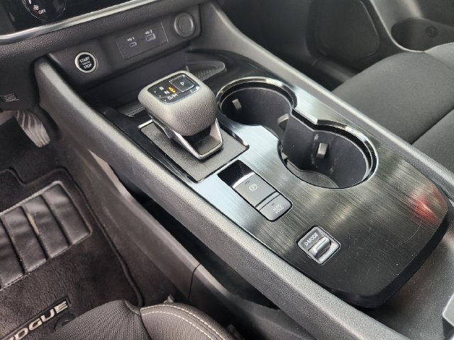 Used 2023 Nissan Rogue S FWD image 20