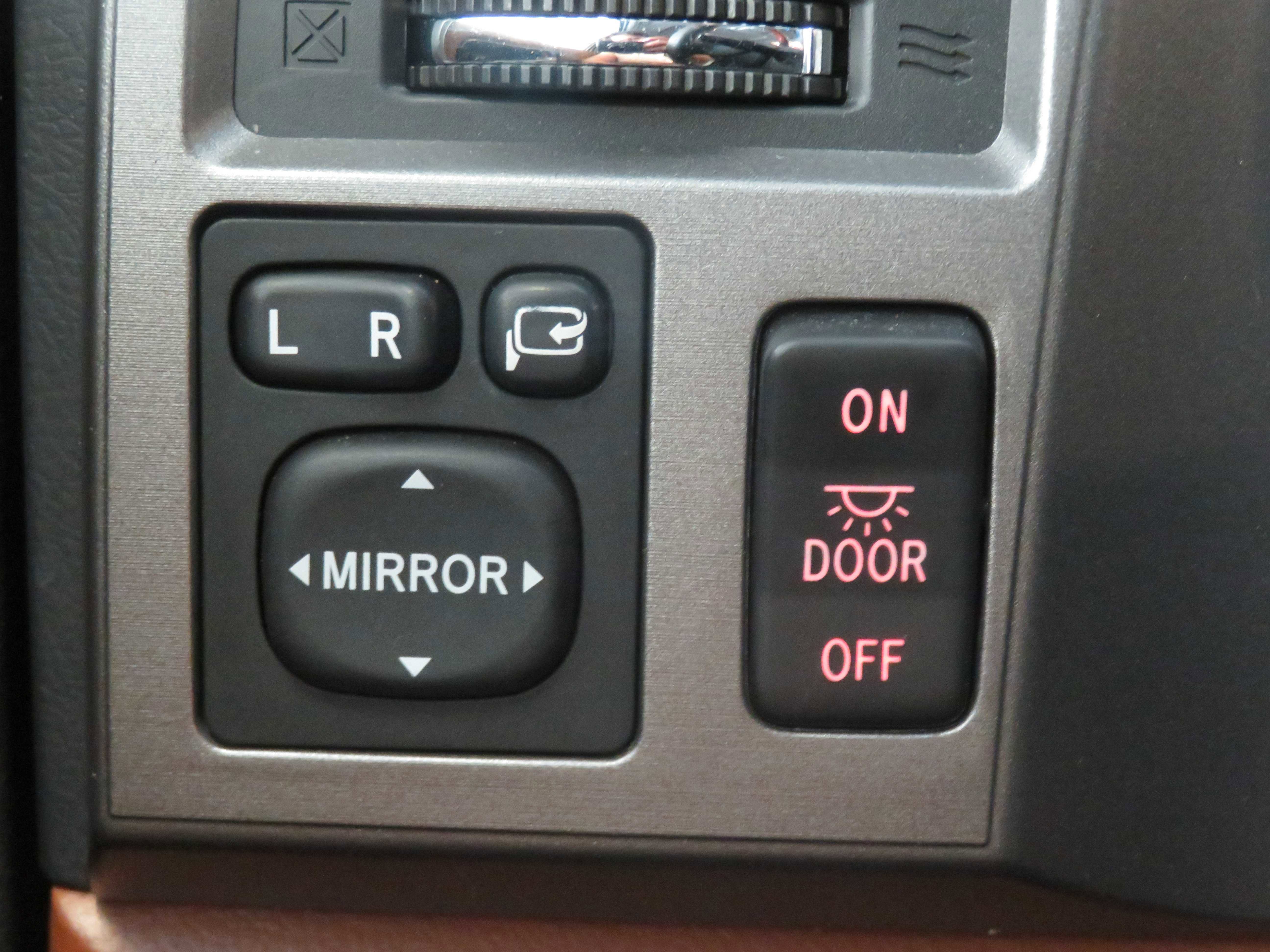 Used 2016 Toyota Sequoia Platinum AWD/4WD image 45