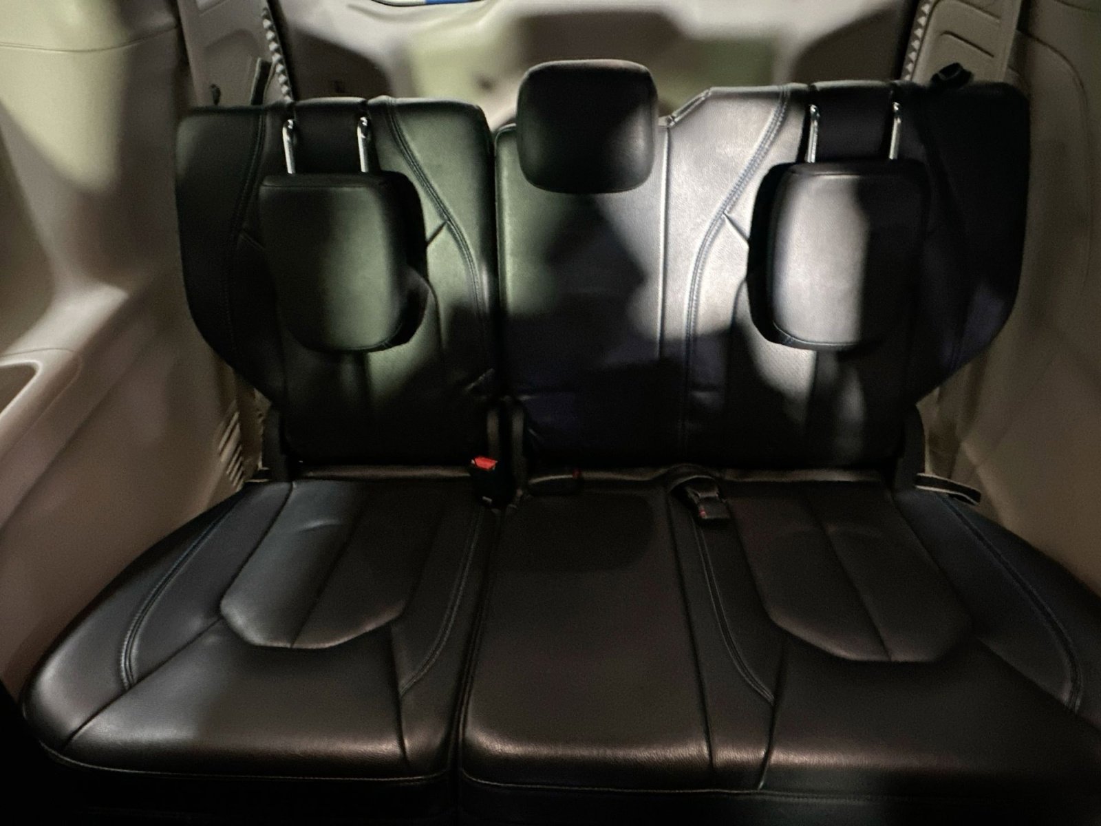 Used 2021 Chrysler Pacifica Touring-L image 34