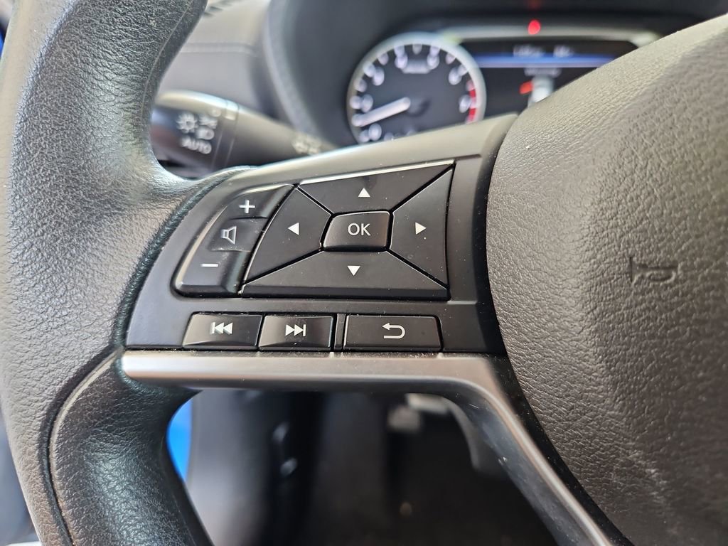 Used 2024 Nissan Sentra SV FWD image 11