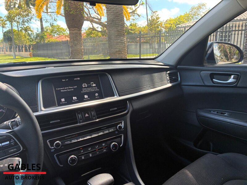 Used 2020 Kia Optima LX FWD image 23