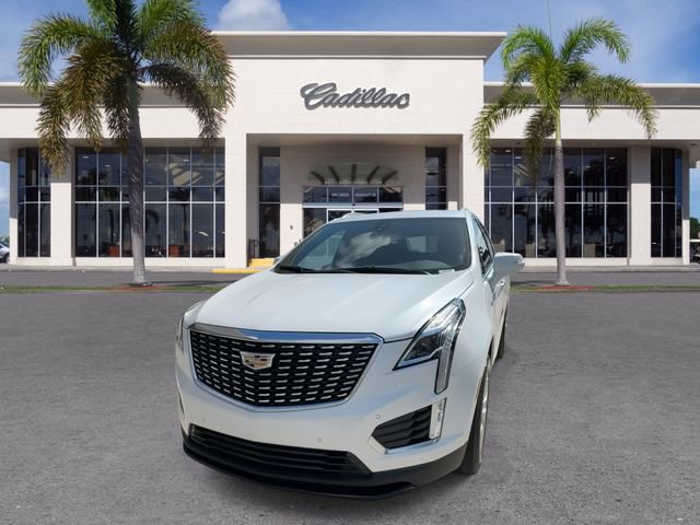 Certified 2023 Cadillac XT5 Luxury w/ LPO, Floor Liner Package image 5