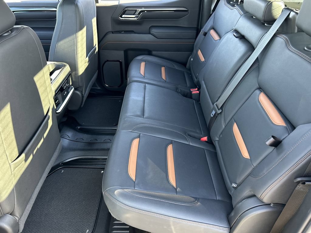 Used 2023 GMC Sierra 1500 AT4 w/ AT4 Preferred Package AWD/4WD image 25