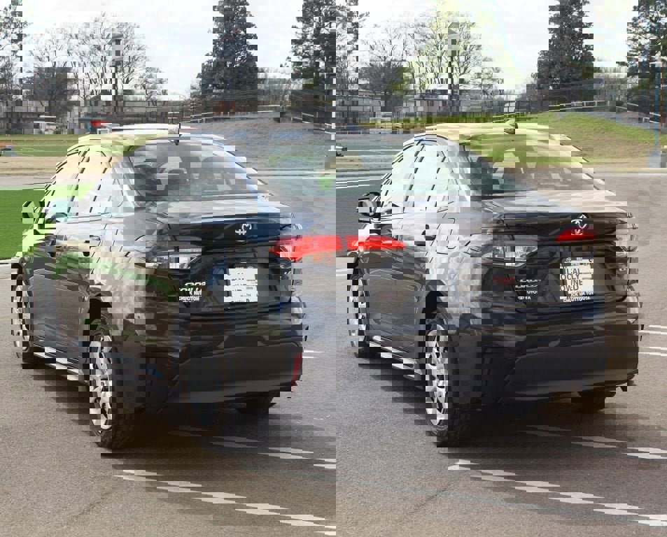 Used 2023 Toyota Corolla LE image 14