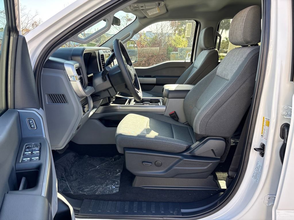 New 2026 Ford F250 XLT image 28