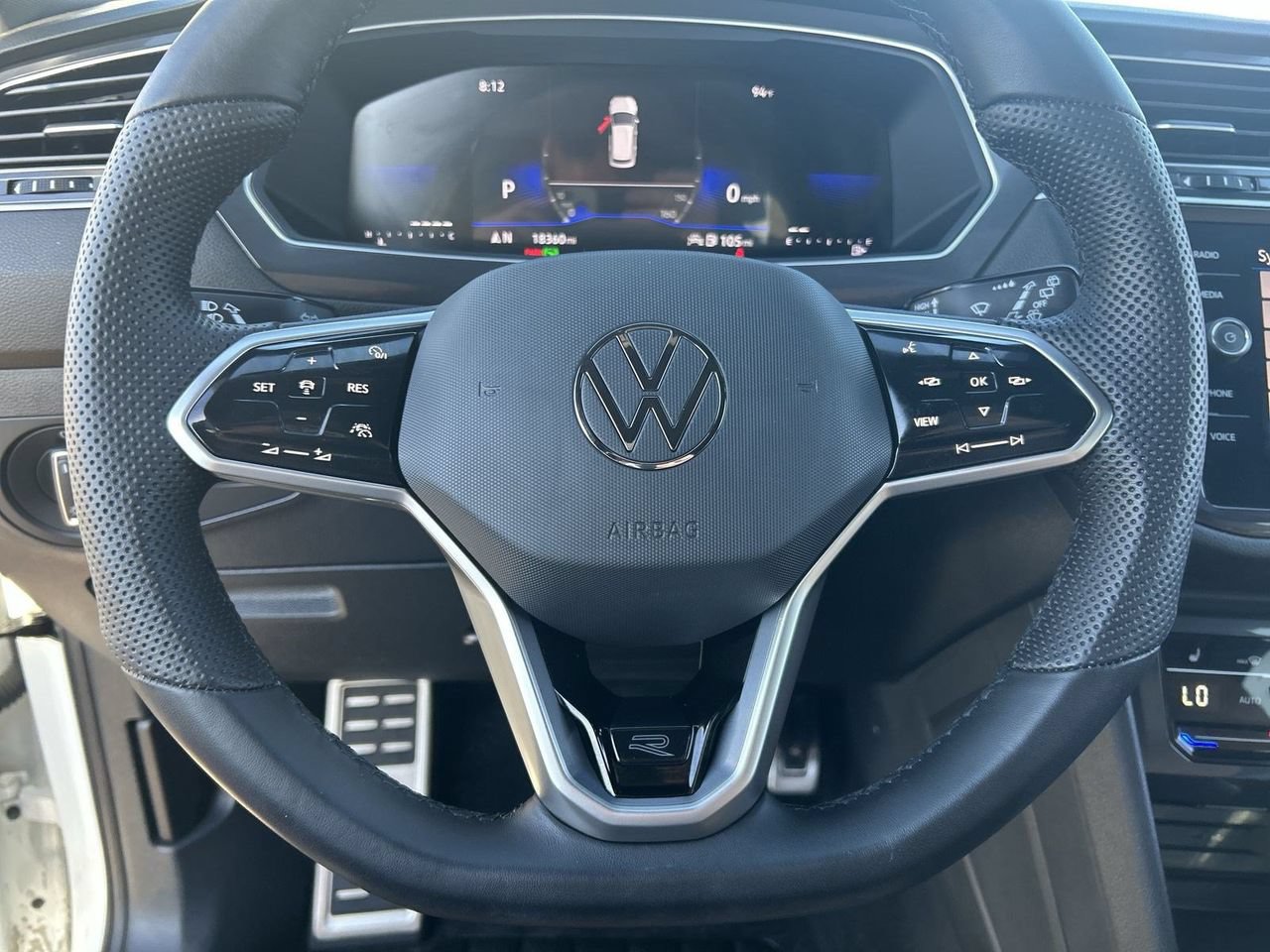 Certified 2024 Volkswagen Tiguan SE R-Line FWD image 20