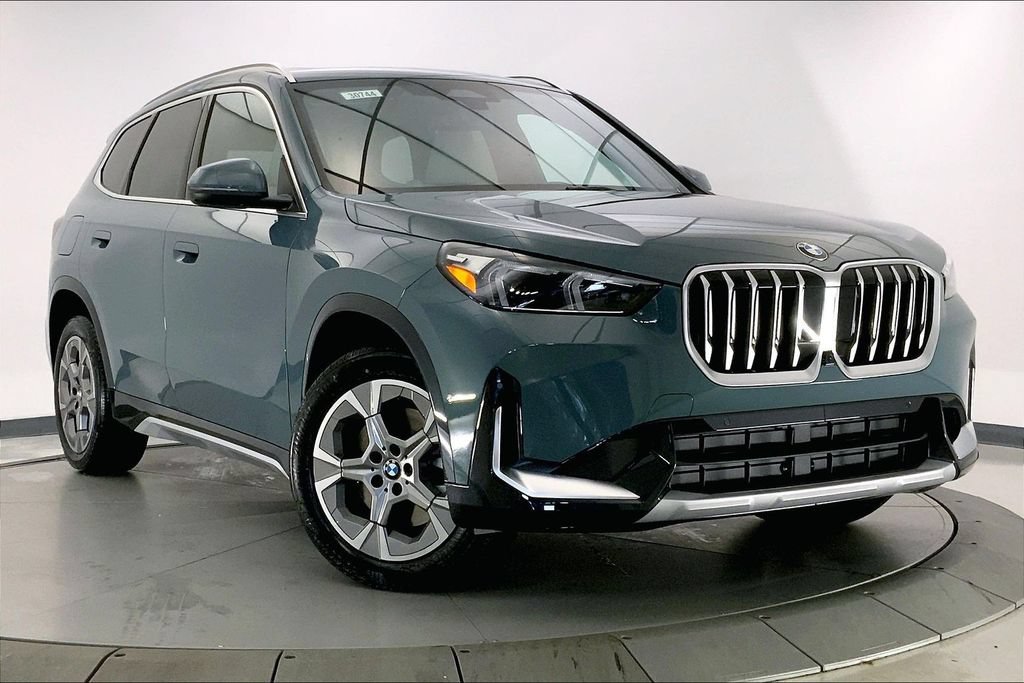 Certified 2026 BMW X1 xDrive28i w/ Technology Package AWD/4WD image 1