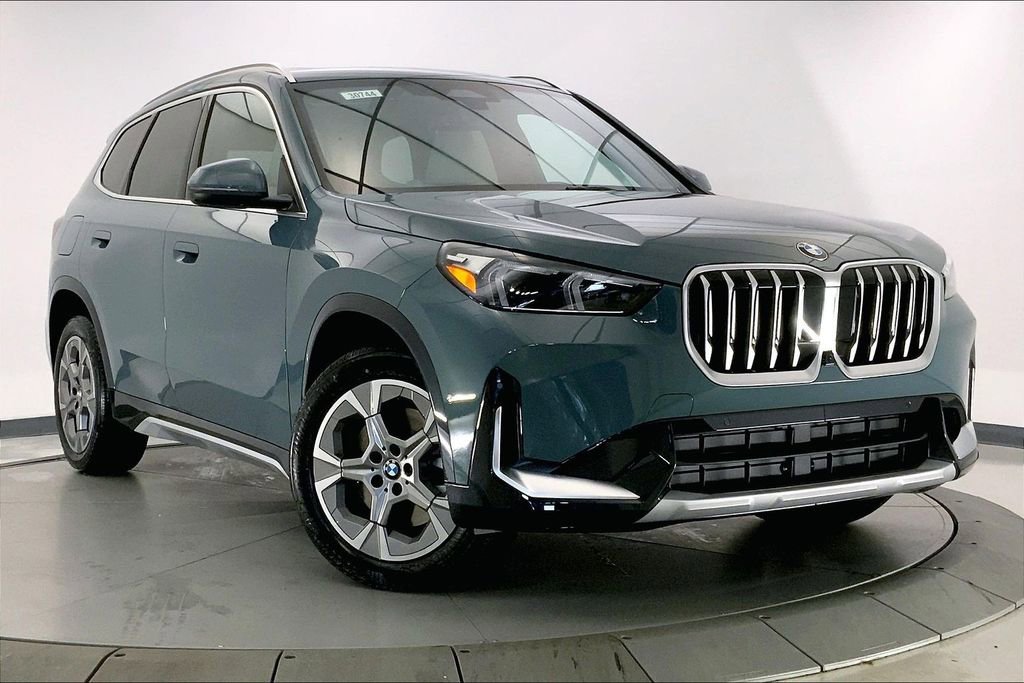 New 2026 BMW X1 xDrive28i w/ Technology Package