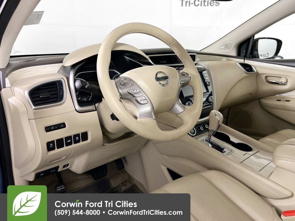 Used 2015 Nissan Murano Platinum w/ Platinum Technology Package FWD image 3