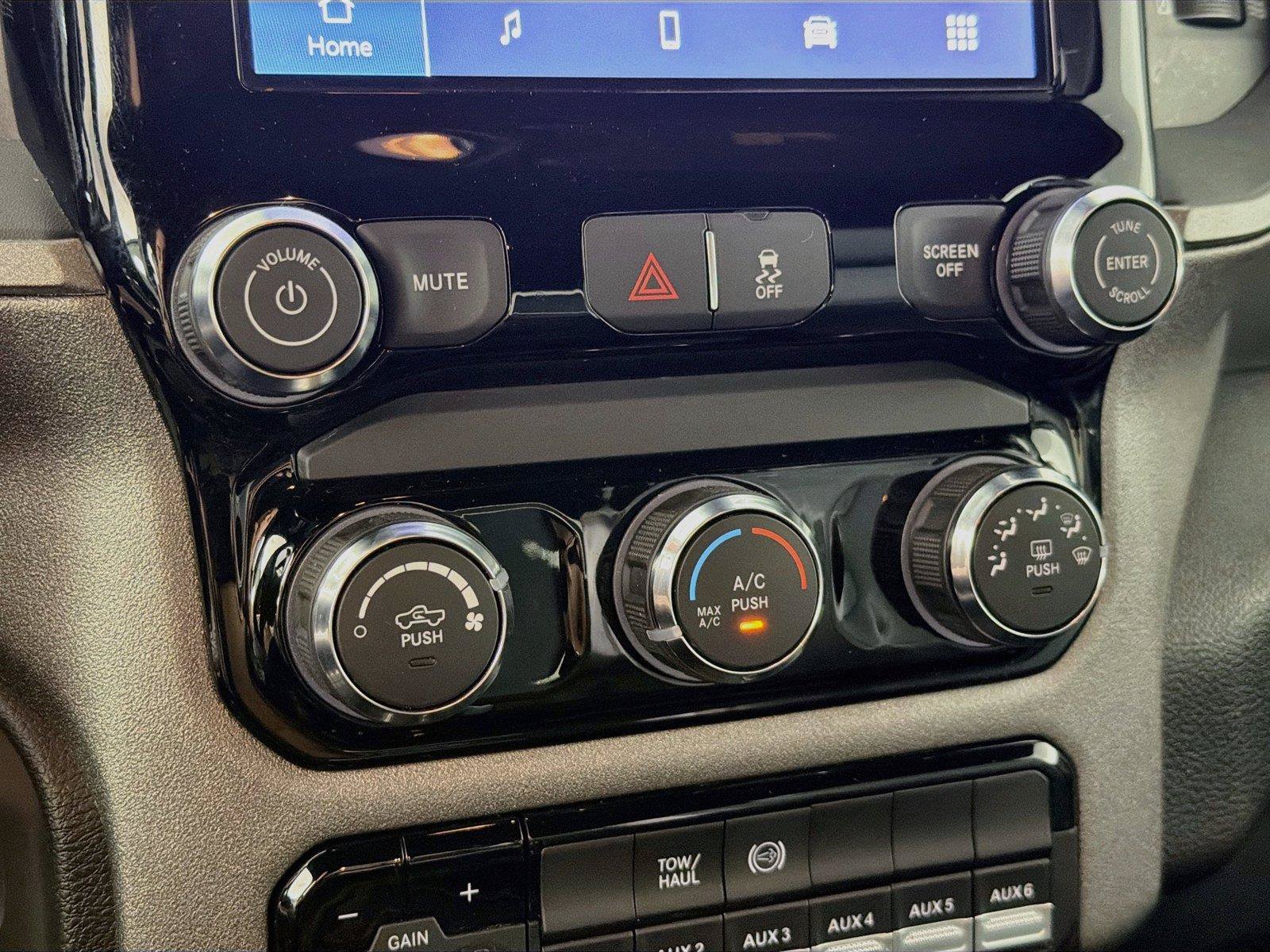 Used 2025 RAM 2500 Tradesman w/ Chrome Appearance Group AWD/4WD image 21