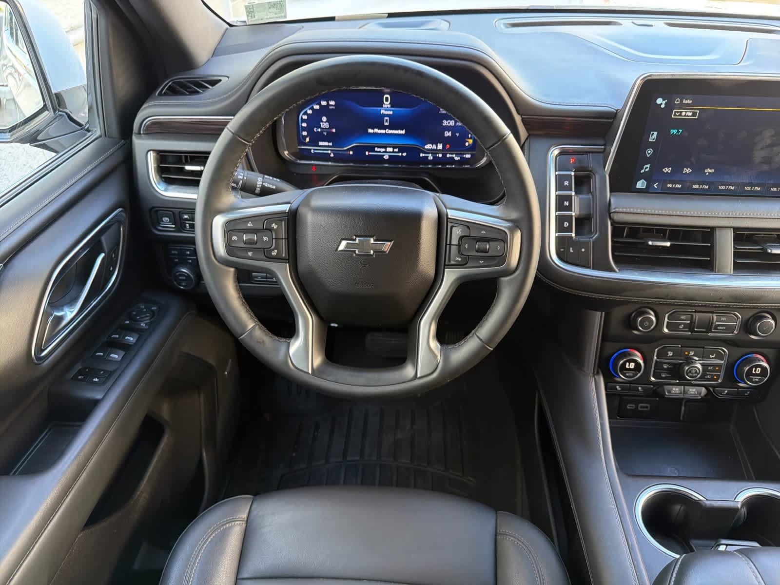 Used 2023 Chevrolet Tahoe Z71 w/ Z71 Off-Road Package AWD/4WD image 14