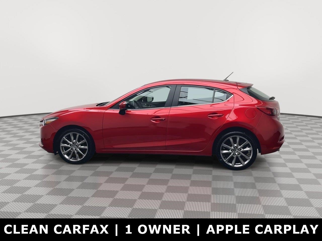 Used 2018 MAZDA MAZDA3 Touring FWD image 31