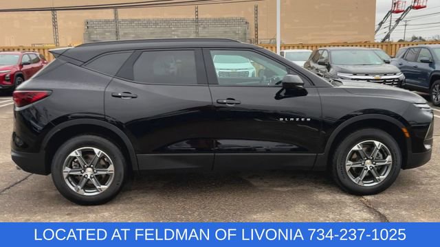 Certified 2024 Chevrolet Blazer LT w/ Convenience Package FWD image 9